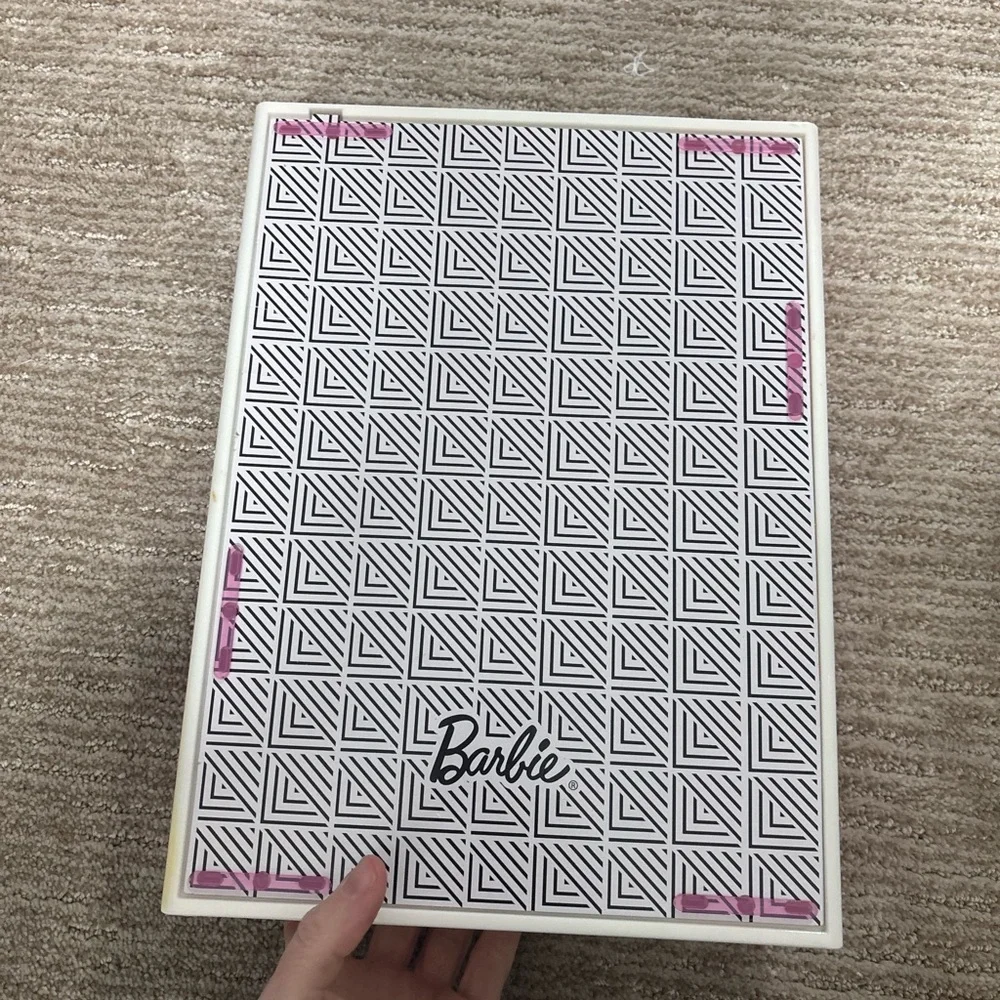 Barbie Pink and White Fashion Closet - Picture 7 of 9